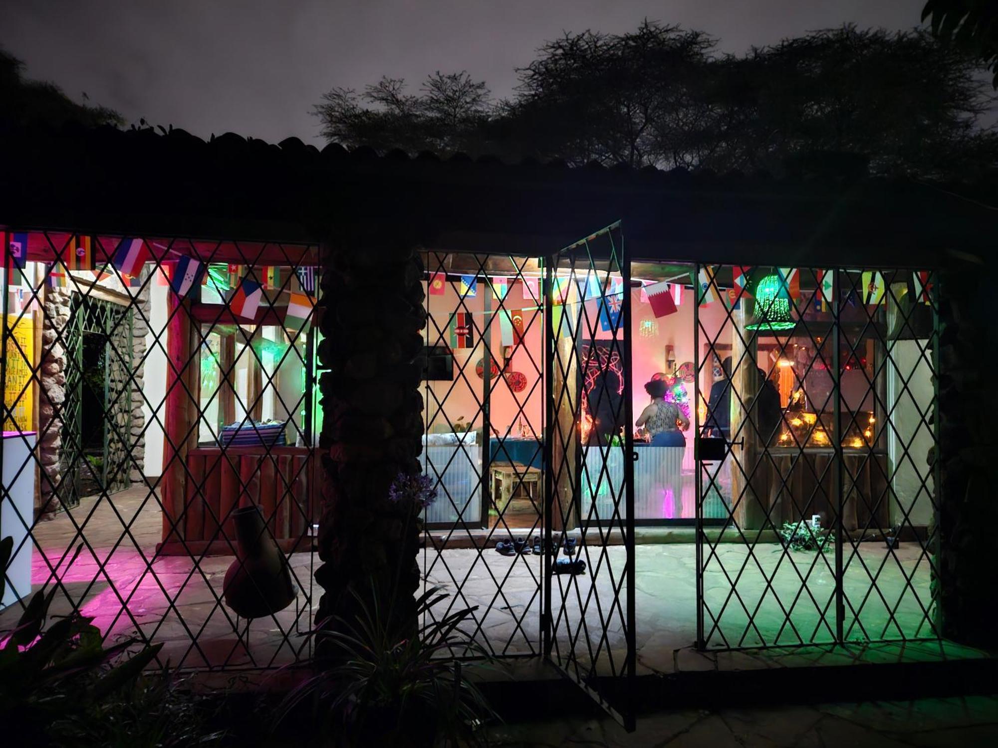 Mad Vervet Nairobi Backpackers Hostel ภายนอก รูปภาพ