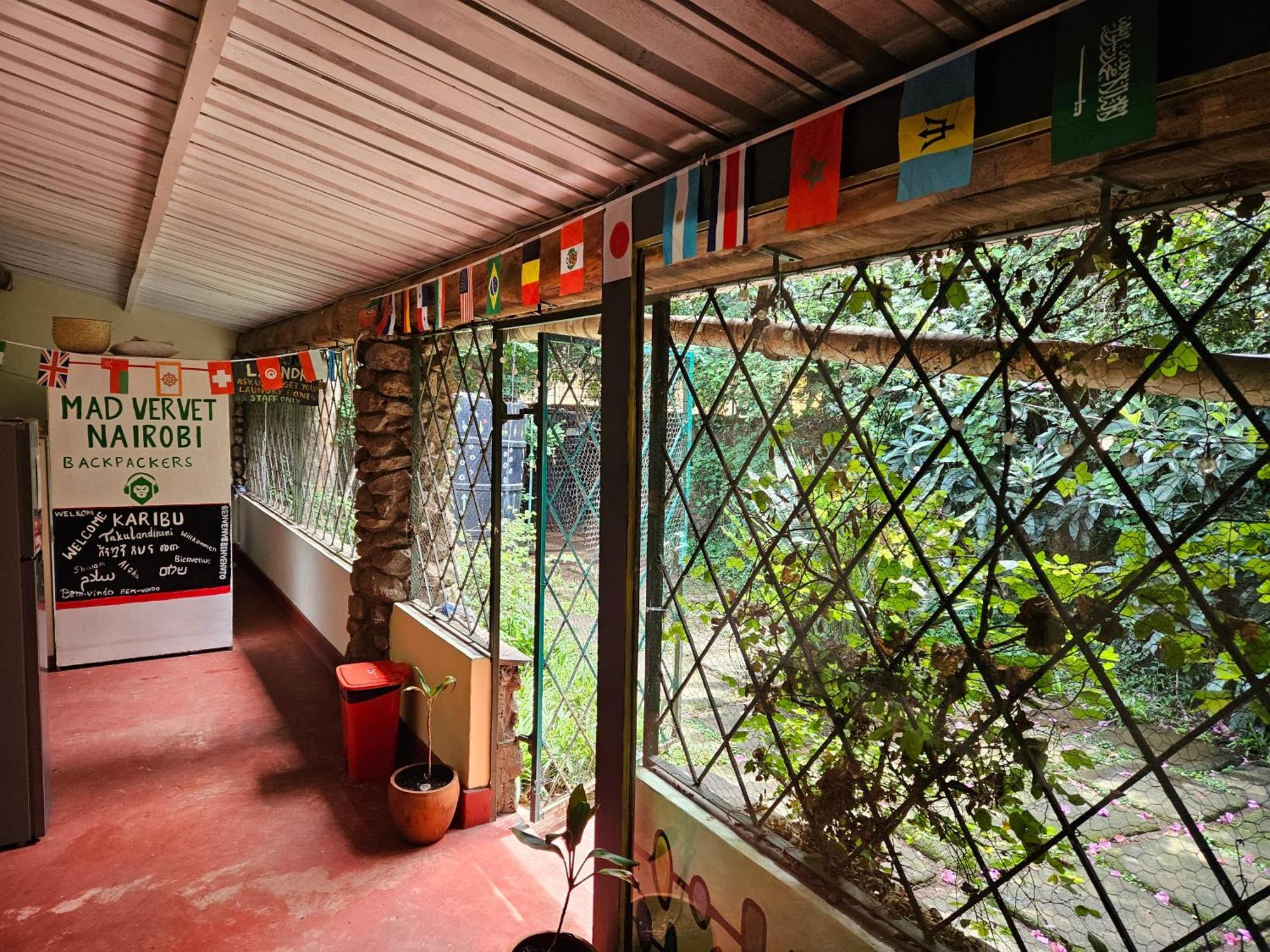 Mad Vervet Nairobi Backpackers Hostel ภายนอก รูปภาพ