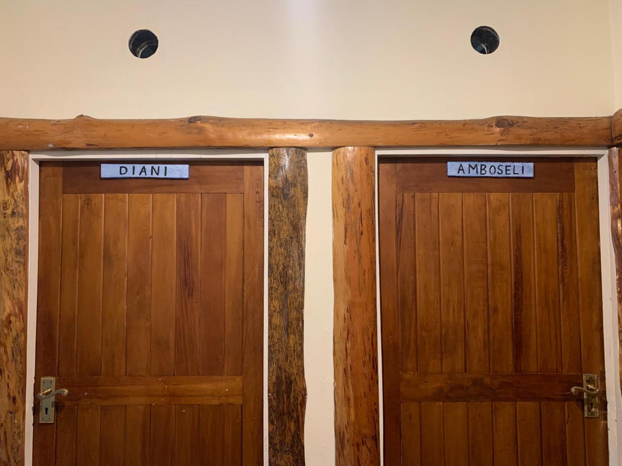 Mad Vervet Nairobi Backpackers Hostel ภายนอก รูปภาพ