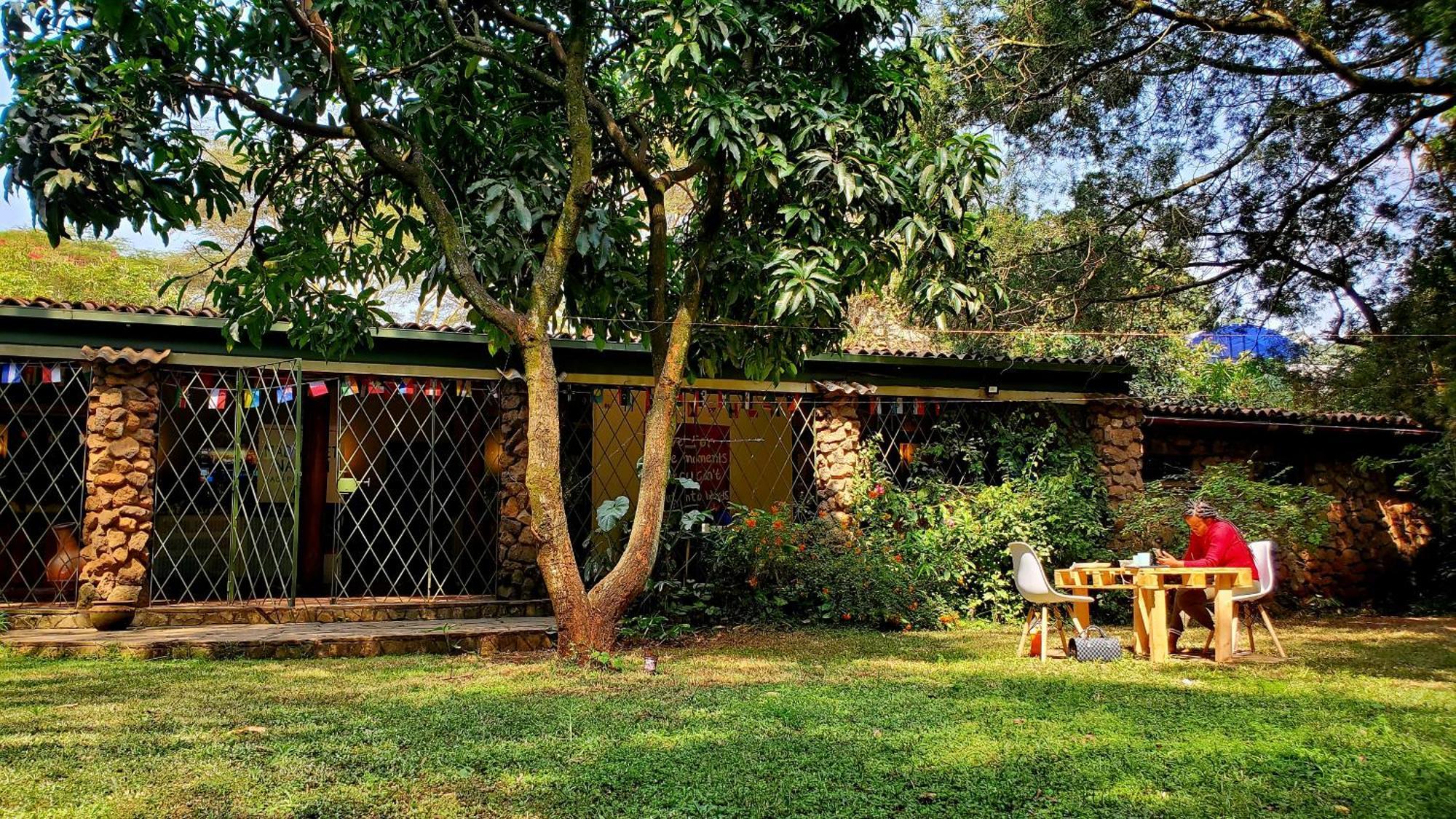 Mad Vervet Nairobi Backpackers Hostel ภายนอก รูปภาพ