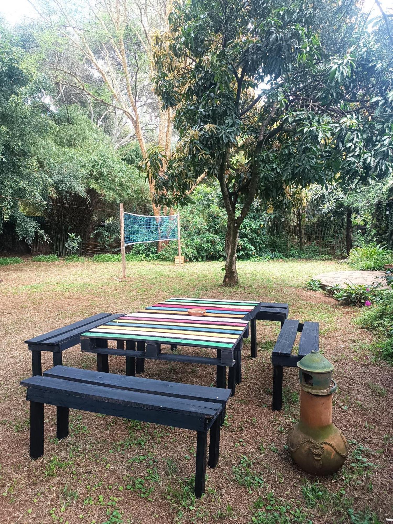 Mad Vervet Nairobi Backpackers Hostel ภายนอก รูปภาพ